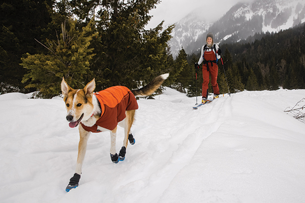 OUTDOOR GEAR & APPAREL