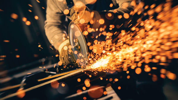 METALS & MACHINERY