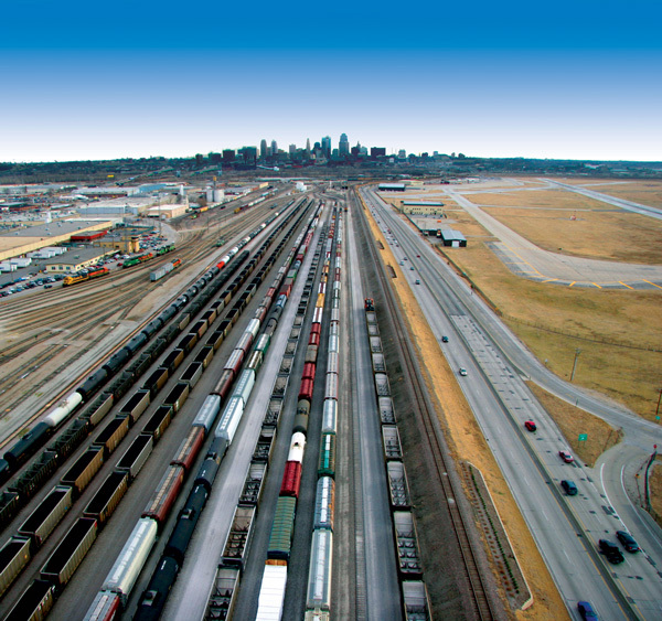 KCTranspo-DownTwn-Rail_600x.jpg