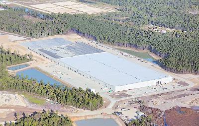 TBC, one of the largest marketers of automobile replacement tires and a subsidiary of Japan-based Sumitomo Corp., is nearing completion of a massive distribution center near Charleston, S.C.