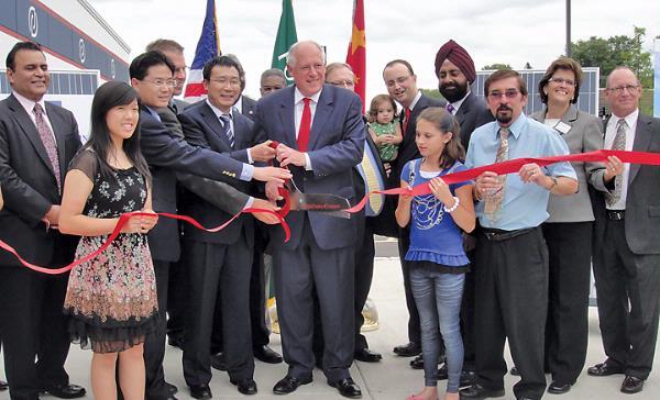Ribbon cutting at Wanxiang America