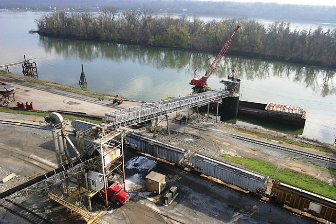 The Port of Indiana-Jeffersonville (top) and the Port of Indiana-Mount Vernon (bottom) are two of Indiana’s key logistics assets. These Ohio River ports serve a wide range of companies moving steel and other raw materials to Hoosier State manufacturers and companies exporting bulk goods to markets worldwide. Combined with the Port of Indiana-Burns Harbor, on Lake Michigan, the ports handled more than 7.7 million tons of cargo in 2010 — an 8-percent increase over the previous year.