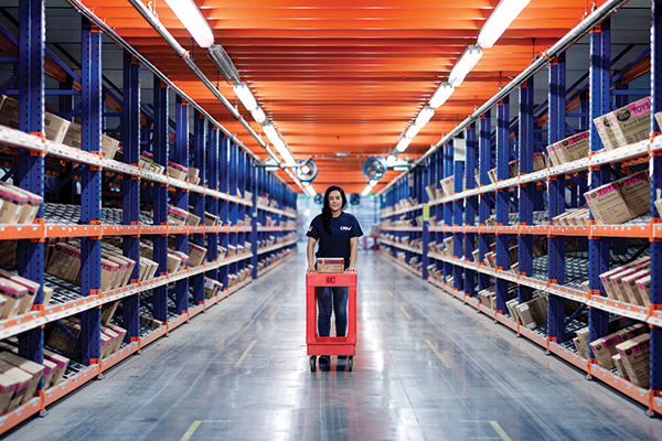 E-COMMERCE & LOGISTICS