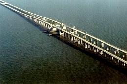 Louisiana's Lake Pontchartrain Causeway
