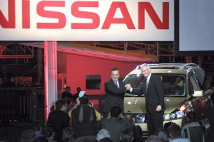 Nissan President and CEO Carlos Ghosn (left) and Gov. Ronnie Musgrove