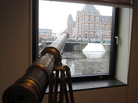 A telescope in the corner of an Appsterdam meeting space conjures the city’s centuries-old reputation as a haven for searchers, as well as its historic role in the field of astronomy.