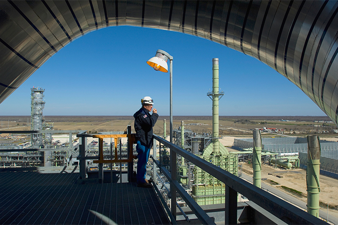 OIL & GAS