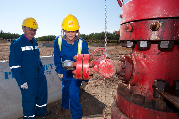 OIL & GAS